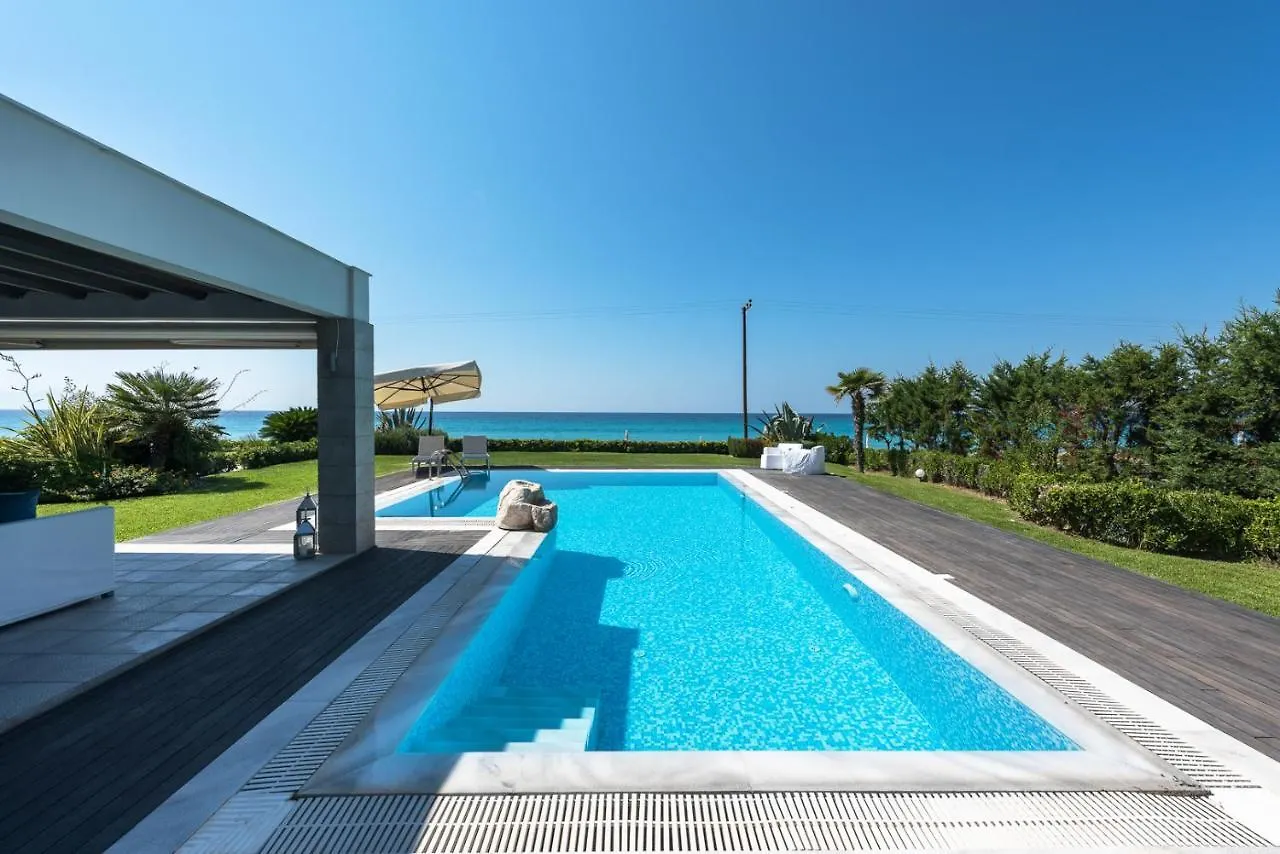Possidi Villa Glamour By Luxlikehome 0*,  Grecia
